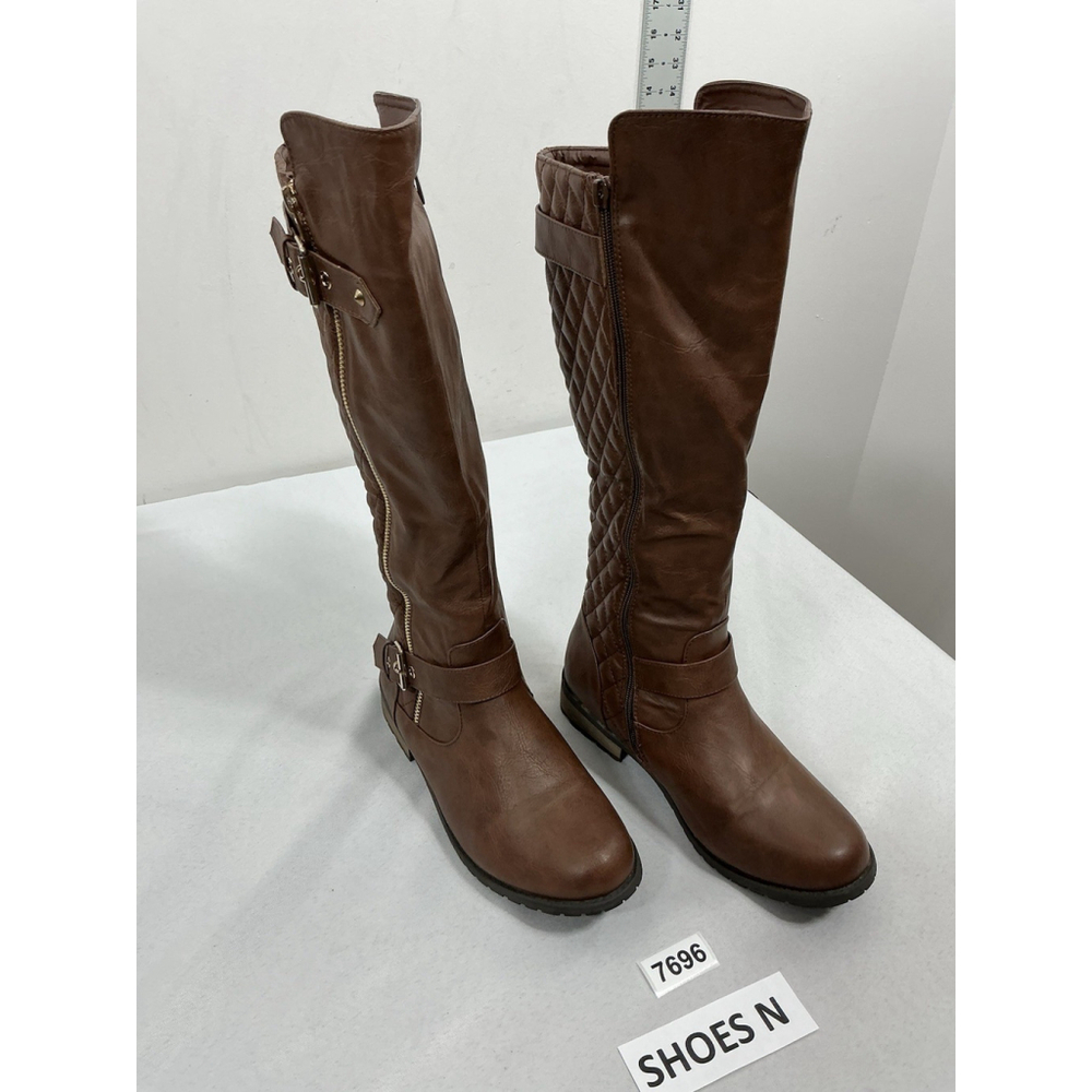 Woman’s Excellent Condition Forever Quilted Knee High Riding Boots 8.5 Brown